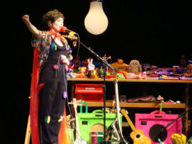 MUSIC_41175_123688611012936_100001153936674_123390_132647 400