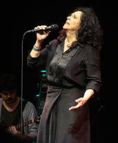 MUSIC_galrecantorodrigoamaral 400