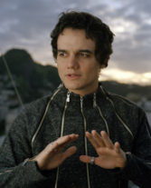 THEATHER_HAMLET_05 bx 400