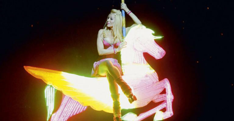 THEATHER_img-362945-danielle-winits