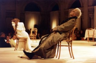 THEATHER_tio-vania-teatro-05-608x400